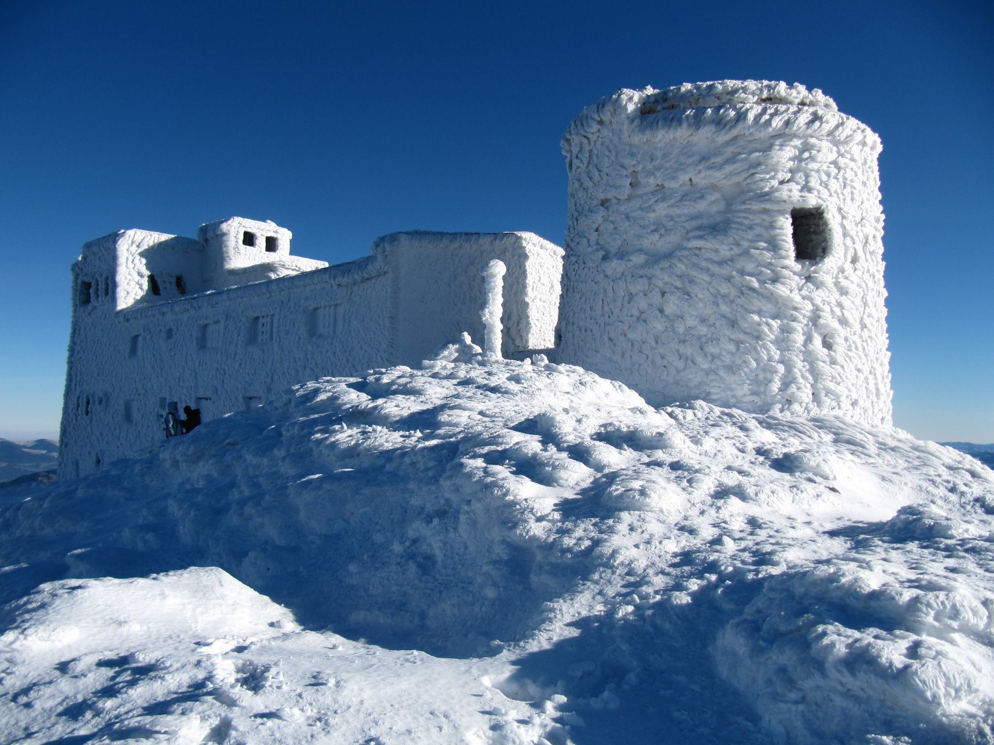 Gmach Obserwatorium zimą, 2009 r.